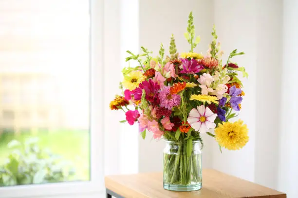 Bouquet champêtre multicolore